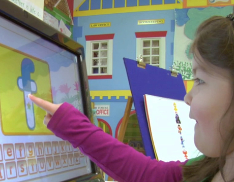 芝麻街英语，采用全新的幼儿视频游戏互动等教学模式，让知识的接纳更轻松